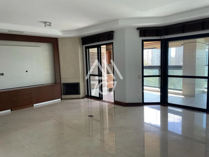 Foto 1 de Apartamento com 4 Quartos para venda ou aluguel, 256m² em Panamby, São Paulo