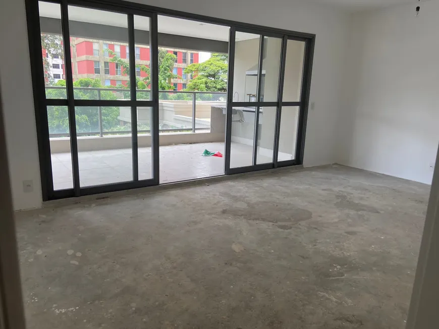 Foto 1 de Apartamento com 3 Quartos à venda, 113m² em Santo Amaro, São Paulo