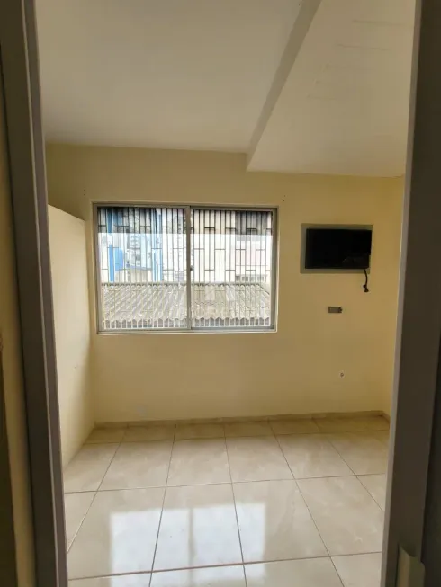 Foto 1 de Sala Comercial à venda, 18m² em Kobrasol, São José