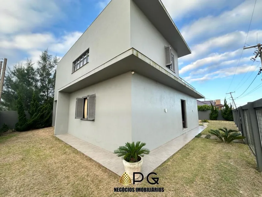 Foto 1 de Casa com 2 Quartos à venda, 139m² em Presidente, Imbé