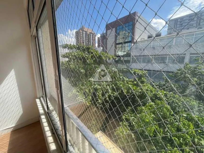 Foto 1 de Apartamento com 3 Quartos à venda, 117m² em Leblon, Rio de Janeiro