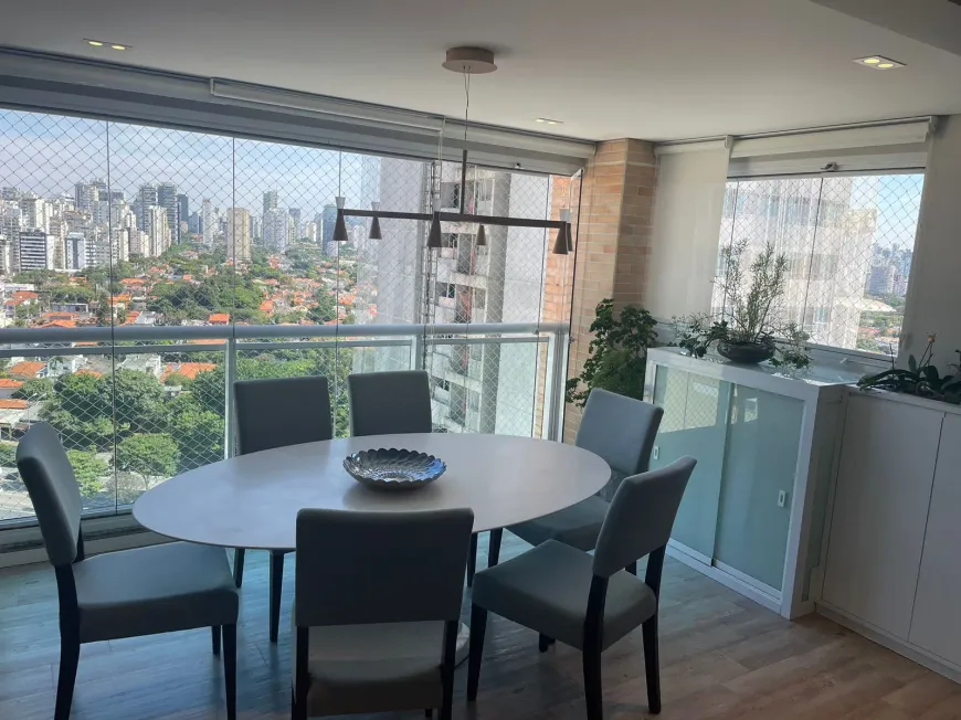 Foto 1 de Apartamento com 3 Quartos à venda, 109m² em Vila Olímpia, São Paulo