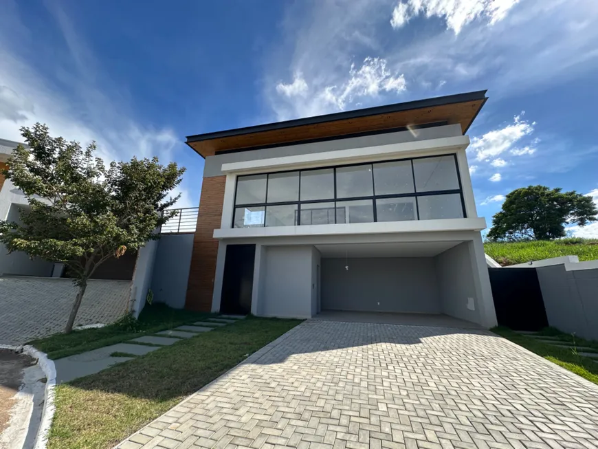 Foto 1 de Casa de Condomínio com 4 Quartos à venda, 400m² em Novo Horizonte, Juiz de Fora