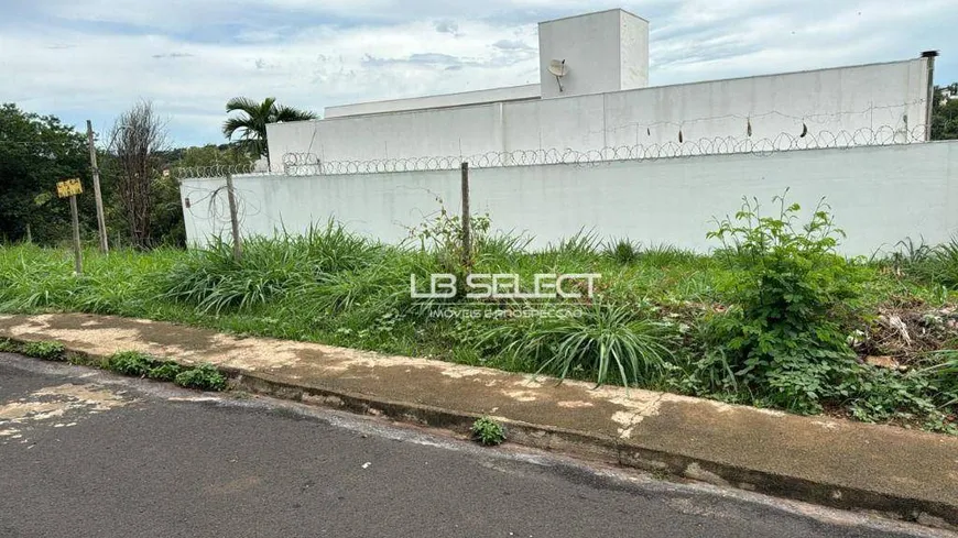 Foto 1 de Lote/Terreno à venda, 288m² em Vigilato Pereira, Uberlândia