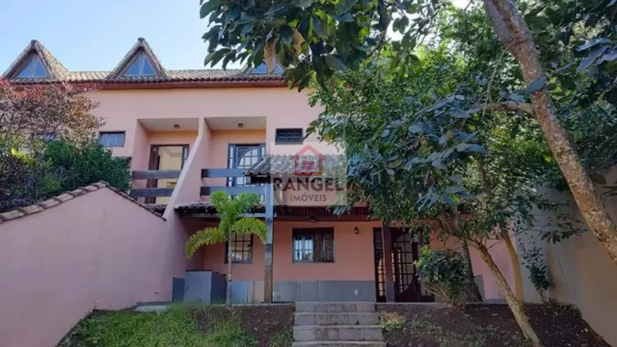 Foto 1 de Casa com 3 Quartos para alugar, 240m² em Guaratiba, Rio de Janeiro