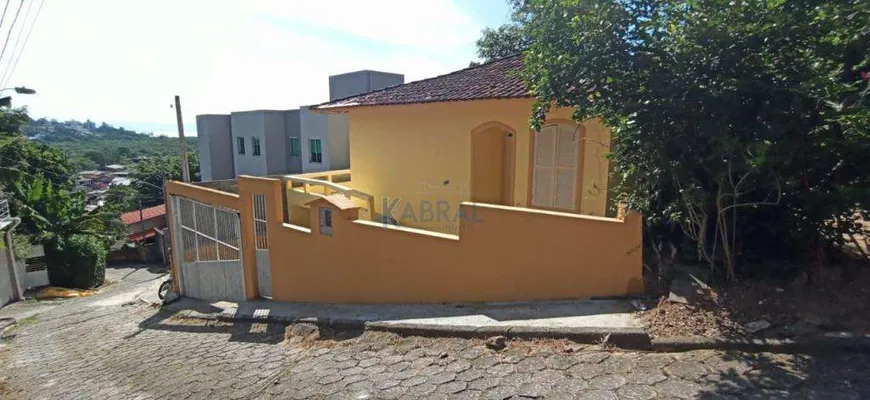 Foto 1 de Casa com 3 Quartos à venda, 140m² em Saco Grande, Florianópolis