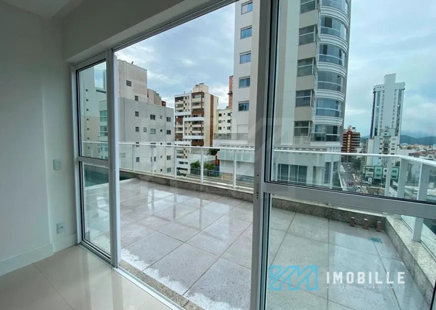 Foto 1 de Apartamento com 3 Quartos à venda, 173m² em Centro, Balneário Camboriú