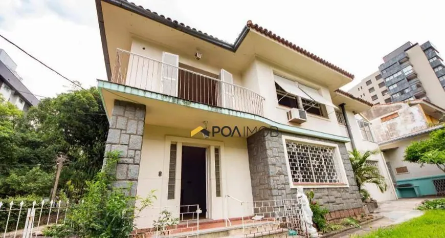 Foto 1 de Casa com 4 Quartos para alugar, 225m² em Rio Branco, Porto Alegre