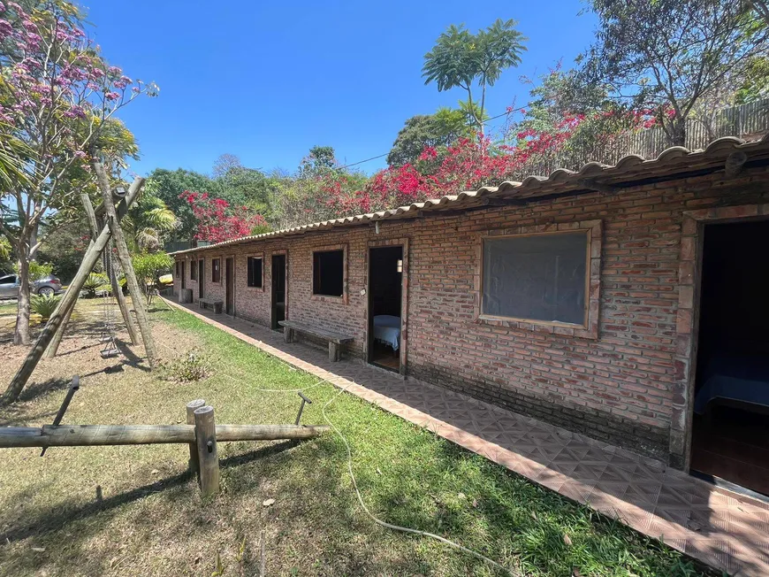 Foto 1 de Fazenda/Sítio com 6 Quartos à venda, 10000m² em Centro, Mateus Leme