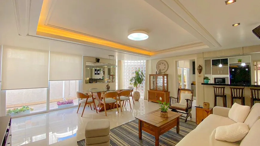 Foto 1 de Casa de Condomínio com 3 Quartos à venda, 193m² em Igara, Canoas
