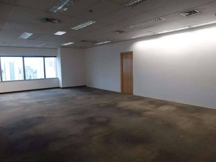 Foto 1 de Sala Comercial para alugar, 242m² em Itaim Bibi, São Paulo