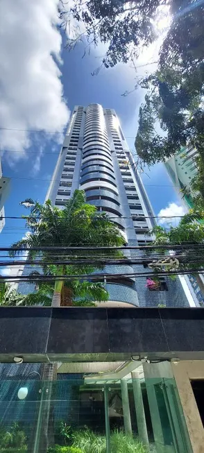 Foto 1 de Apartamento com 3 Quartos à venda, 132m² em Aflitos, Recife