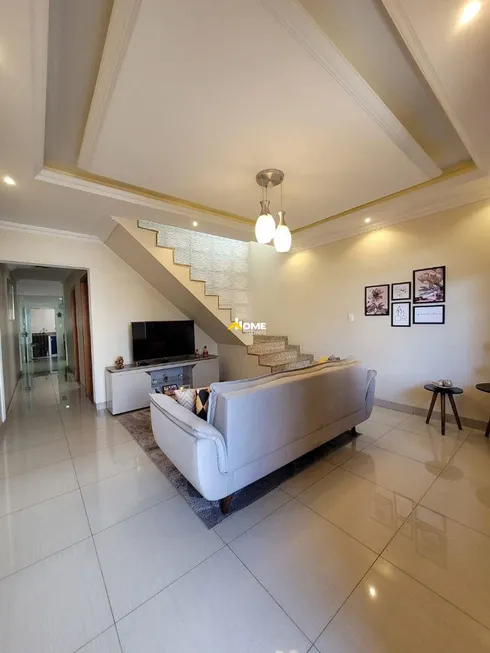 Foto 1 de Casa com 4 Quartos à venda, 158m² em Diamante, Belo Horizonte