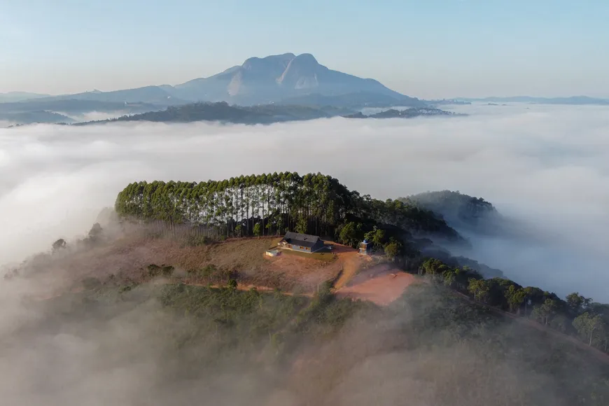 Foto 1 de Fazenda/Sítio com 5 Quartos à venda, 20000m² em Pedra Azul, Domingos Martins