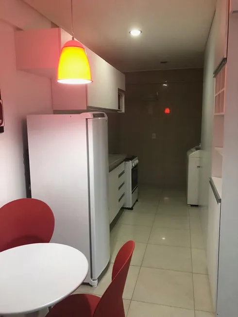 Foto 1 de Apartamento com 1 Quarto para alugar, 32m² em Graças, Recife