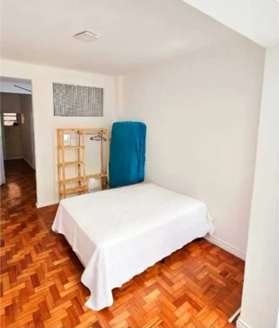 Foto 1 de Kitnet com 1 Quarto à venda, 34m² em Copacabana, Rio de Janeiro