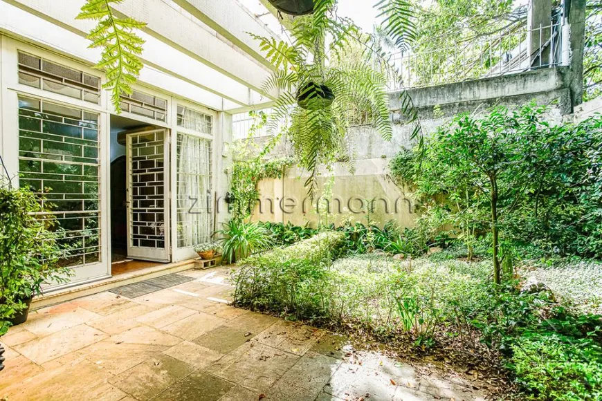 Foto 1 de Casa com 4 Quartos à venda, 310m² em Alto de Pinheiros, São Paulo