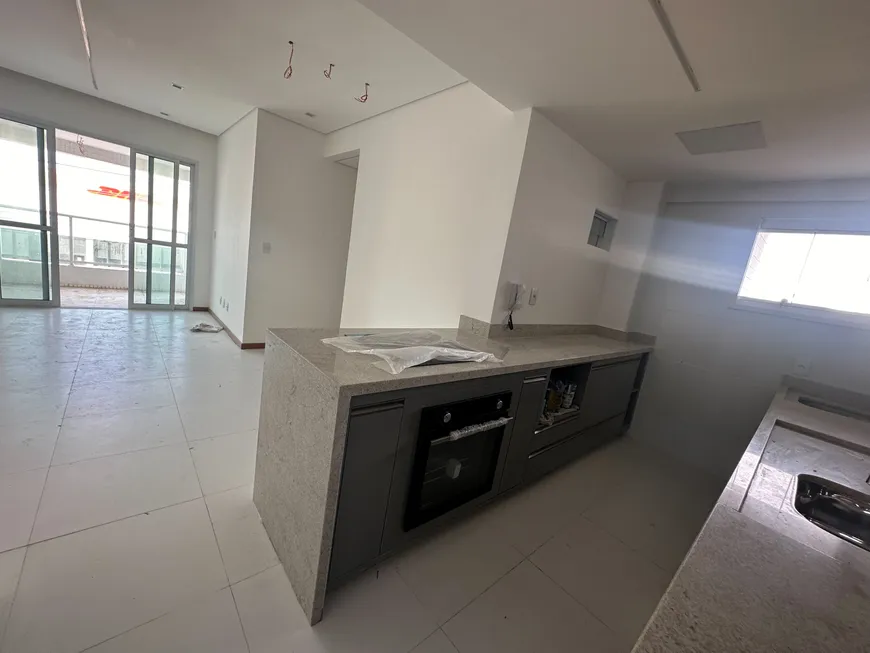 Foto 1 de Apartamento com 3 Quartos à venda, 77m² em Pitangueiras, Lauro de Freitas