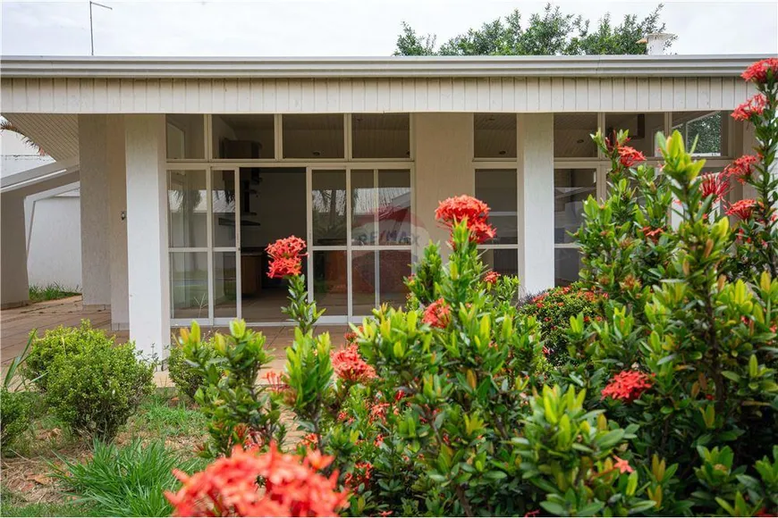 Foto 1 de Casa com 4 Quartos para alugar, 850m² em Werner Plaas, Americana