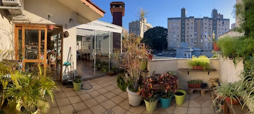 Foto 1 de Apartamento com 2 Quartos à venda, 148m² em Higienópolis, Porto Alegre