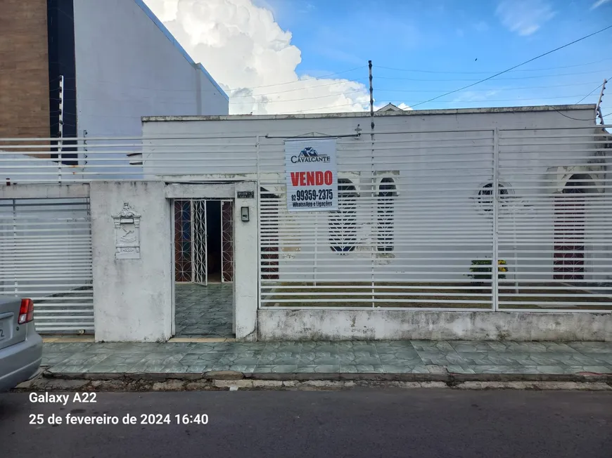 Foto 1 de Casa com 3 Quartos à venda, 109m² em Adrianópolis, Manaus