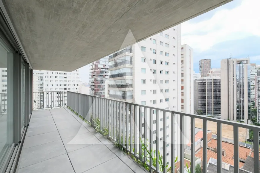 Foto 1 de Apartamento com 2 Quartos à venda, 162m² em Vila Nova Conceição, São Paulo