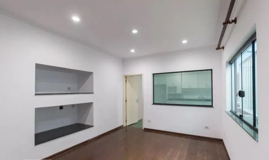 Foto 1 de Sobrado com 4 Quartos à venda, 220m² em Água Fria, São Paulo