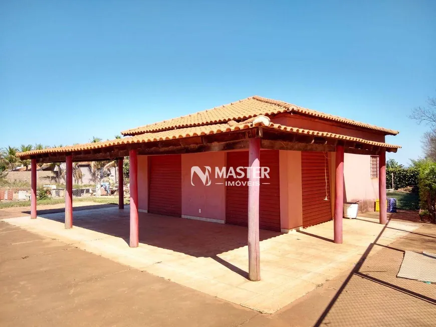 Foto 1 de Fazenda/Sítio com 2 Quartos à venda, 170m² em Parque das Indústrias, Marília