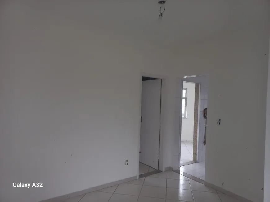 Foto 1 de Sobrado com 2 Quartos para alugar, 70m² em Galo Branco, São Gonçalo