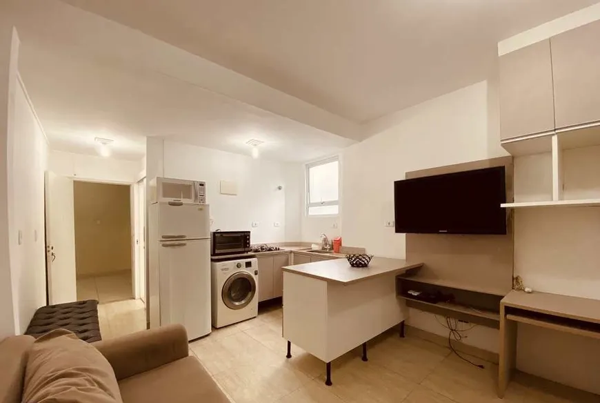 Foto 1 de Apartamento com 1 Quarto à venda, 32m² em Embaré, Santos