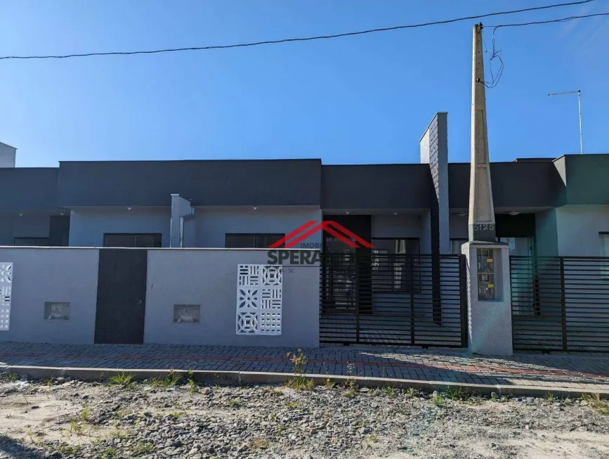 Foto 1 de Casa de Condomínio com 2 Quartos à venda, 43m² em Cambijú, Itapoá