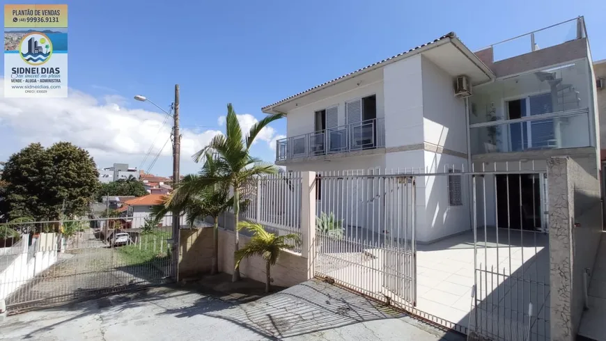 Foto 1 de Casa com 4 Quartos à venda, 350m² em Santinho, Florianópolis