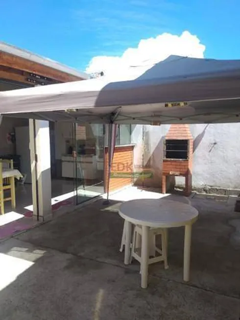 Foto 1 de Casa de Condomínio com 3 Quartos à venda, 180m² em Marieta Azeredo, Pindamonhangaba