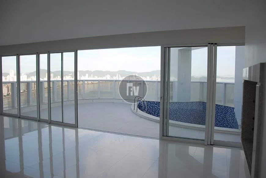 Foto 1 de Cobertura com 6 Quartos à venda, 490m² em Barra Sul, Balneário Camboriú