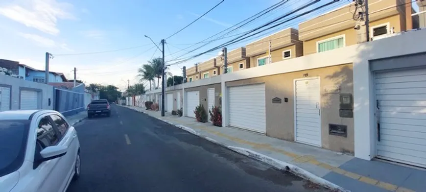 Foto 1 de Casa com 4 Quartos à venda, 110m² em Pitangueiras, Lauro de Freitas