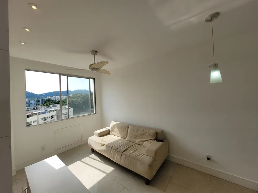 Foto 1 de Apartamento com 1 Quarto à venda, 48m² em Taquara, Rio de Janeiro