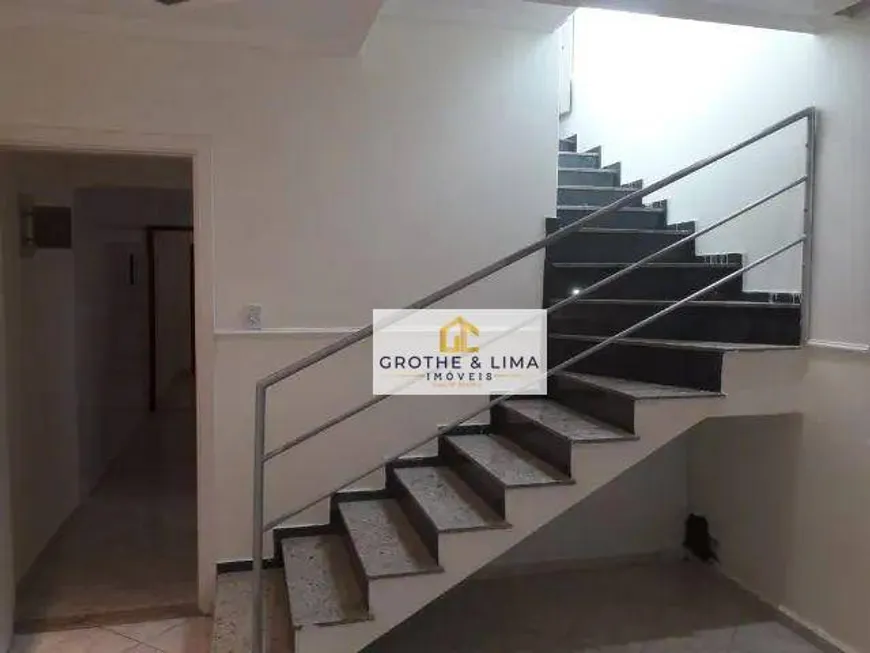 Foto 1 de Sobrado com 3 Quartos à venda, 200m² em Jardim Bela Vista, Jacareí