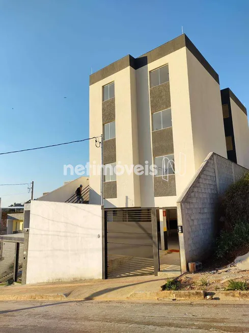 Foto 1 de Apartamento com 2 Quartos à venda, 48m² em Camargos, Ibirite