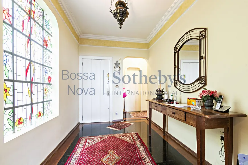 Foto 1 de Casa com 4 Quartos à venda, 294m² em Sumaré, São Paulo