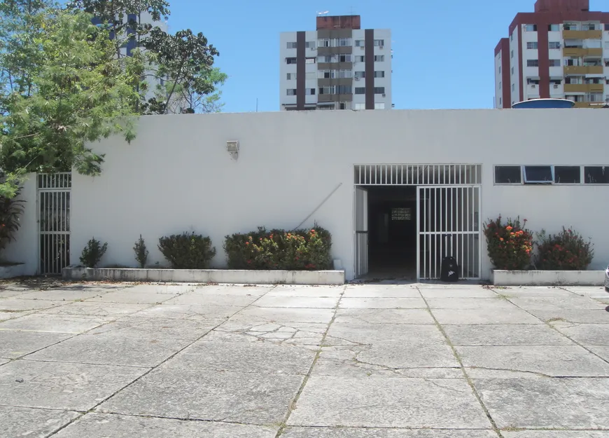 Foto 1 de Prédio Comercial com 13 Quartos para alugar, 1300m² em Imbuí, Salvador