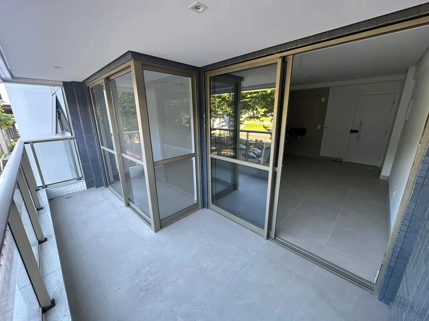 Foto 1 de Apartamento com 2 Quartos à venda, 58m² em Ondina, Salvador