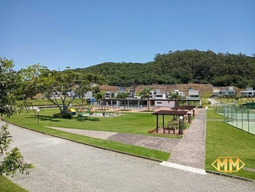 Foto 1 de Lote/Terreno à venda, 488m² em Ingleses do Rio Vermelho, Florianópolis