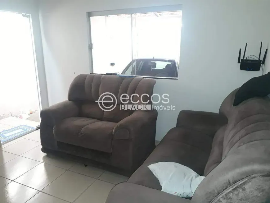 Foto 1 de Casa com 2 Quartos à venda, 70m² em Maria Rezende, Uberlândia