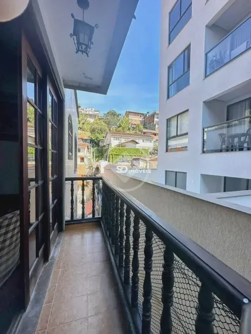 Foto 1 de Apartamento com 3 Quartos à venda, 70m² em Varzea, Teresópolis