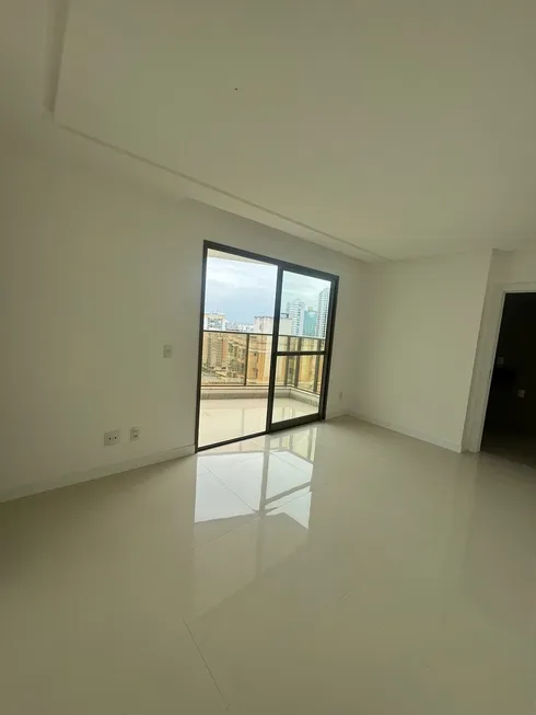 Foto 1 de Apartamento com 2 Quartos à venda, 75m² em Itapuã, Vila Velha