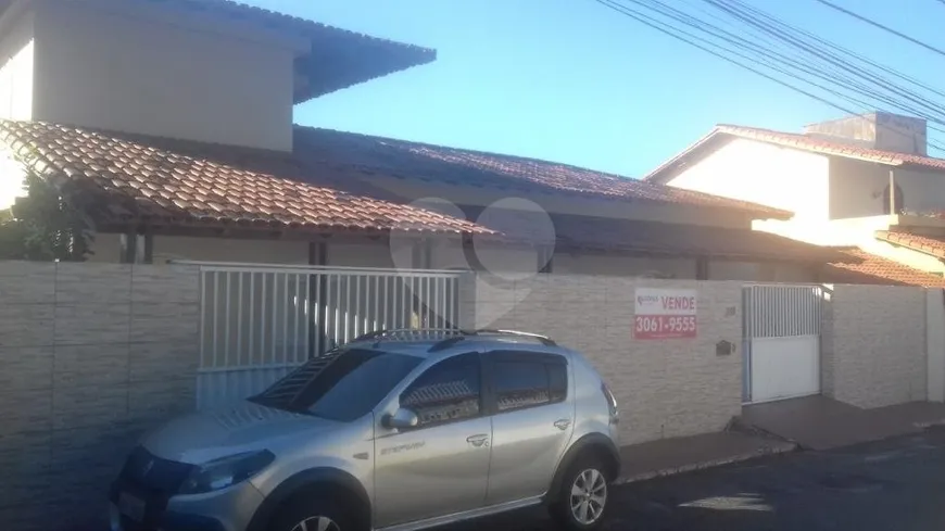 Foto 1 de Casa com 7 Quartos à venda, 360m² em Ilha dos Ayres, Vila Velha