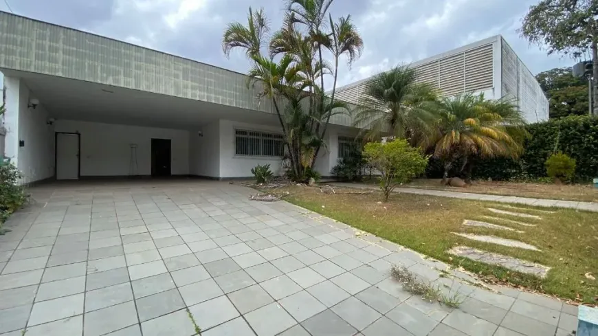Foto 1 de Casa com 4 Quartos à venda, 548m² em São Luíz, Belo Horizonte