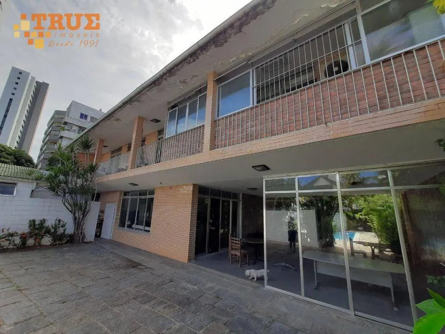 Foto 1 de Casa com 4 Quartos à venda, 623m² em Parnamirim, Recife