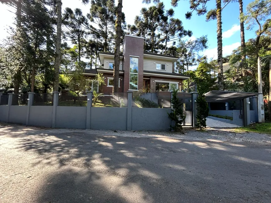 Foto 1 de Casa com 5 Quartos à venda, 280m² em Planalto, Gramado