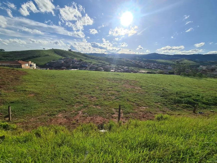 Foto 1 de Lote/Terreno à venda, 18000m² em Centro, Itapeva